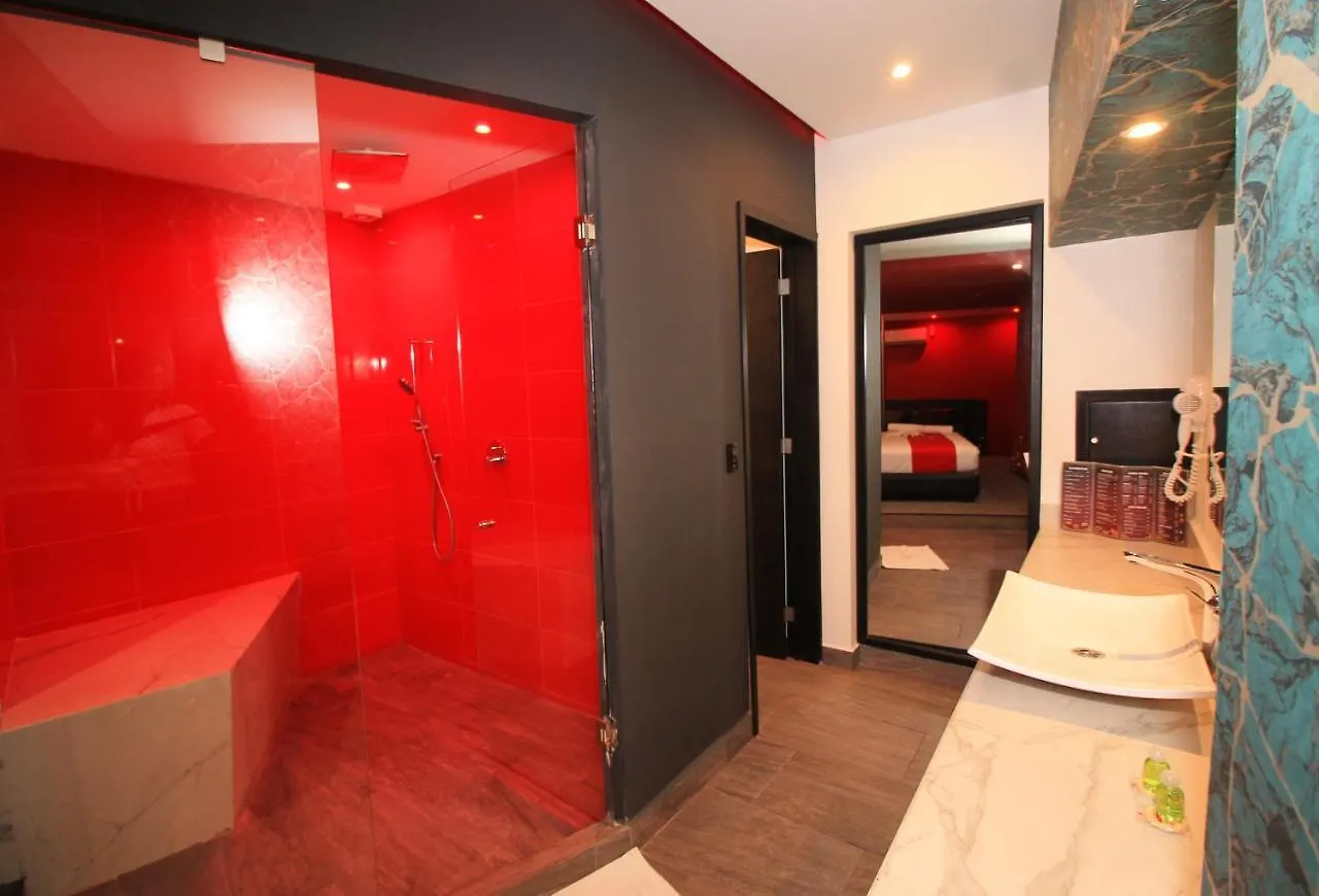 Intimissimo 85 Hotel Playa del Carmen Love hotel