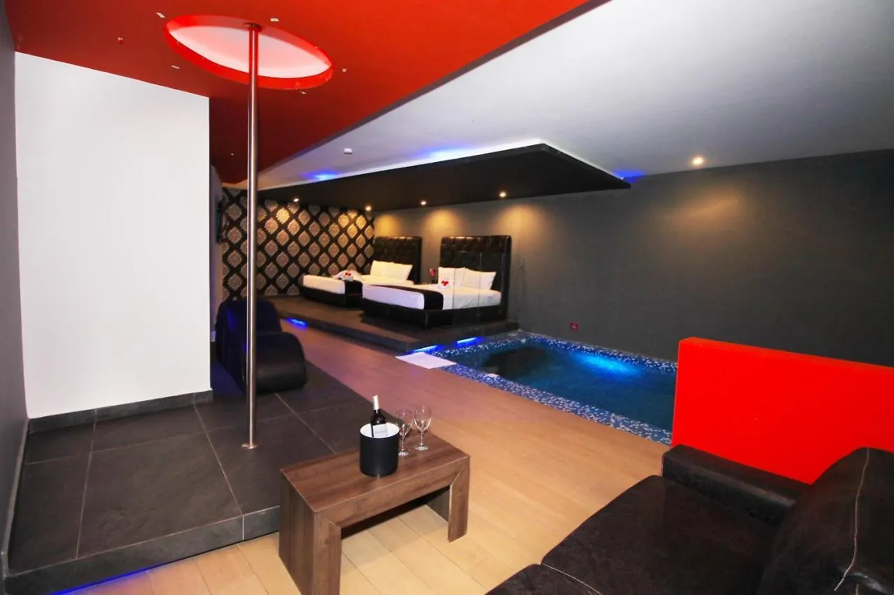 Intimissimo 85 Hotel Playa del Carmen Love hotel